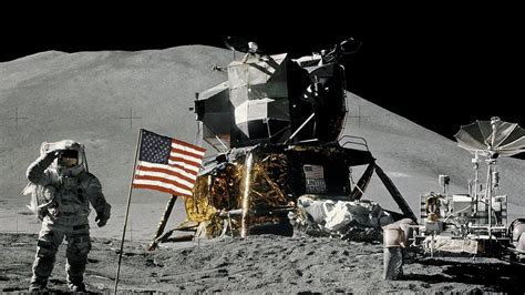 Jul 16, 2009 · Nasa has released restored footage of the 1969 moon landing. This is a compilation of the sequences, including Neil Armstrong and Buzz Aldrin stepping onto the lunar surface. Source: Nasa. Thu 16 ... 